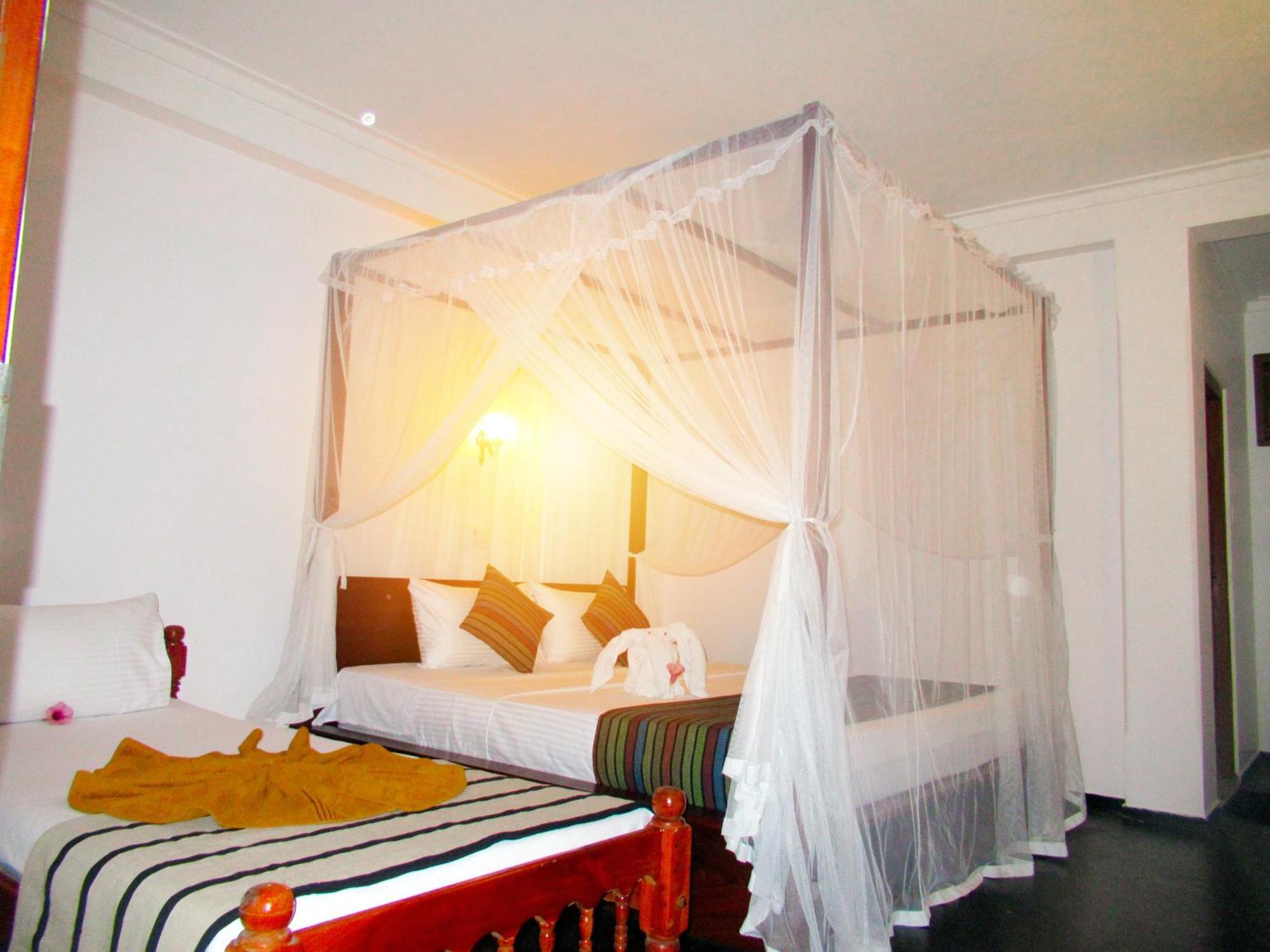 Shanika Beach Inn Tangalle Exterior foto