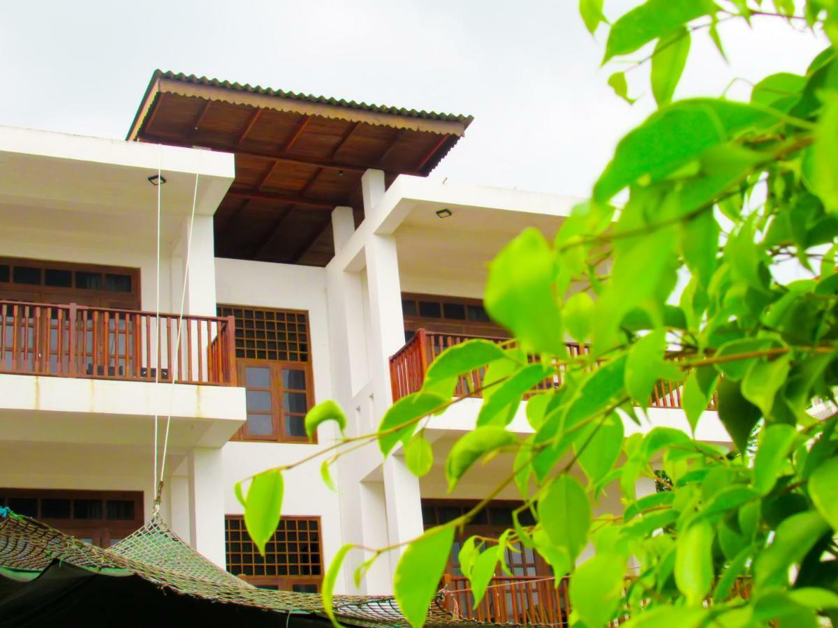 Shanika Beach Inn Tangalle Exterior foto